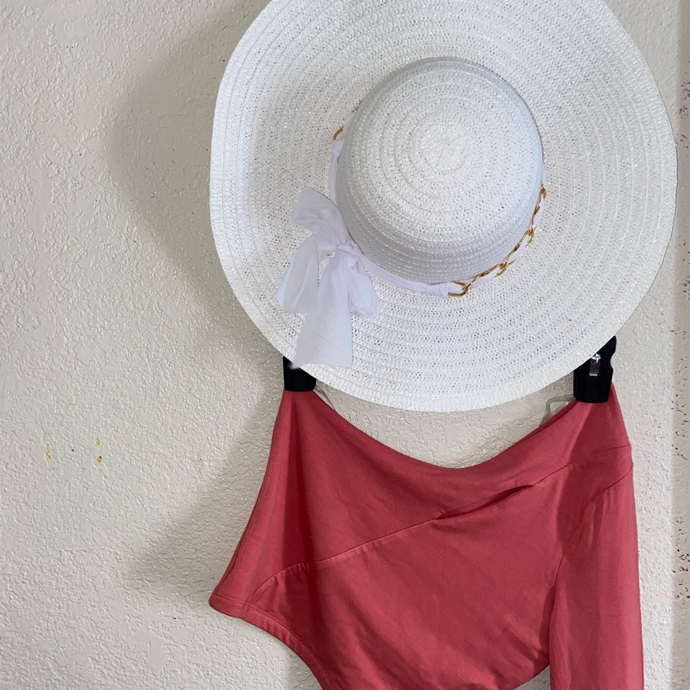 Coral Top // ✨Brand New. Never Worn.✨